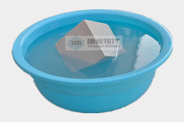 質(zhì)量輕，降低結(jié)構(gòu)成本